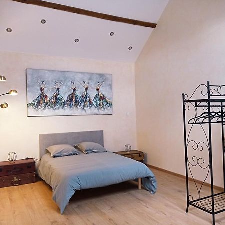 La Grange De Marie A St Angel - Magnifique Grange Renovee En Loft Pour 1 A 6 Pers Villa Saint-Angel  Exterior photo