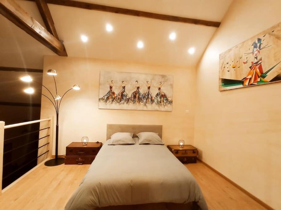 La Grange De Marie A St Angel - Magnifique Grange Renovee En Loft Pour 1 A 6 Pers Villa Saint-Angel  Exterior photo